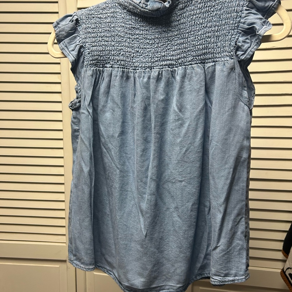 Nwot INDUSTRY Blue Ruffled Smocked Top - Picture 5 of 6